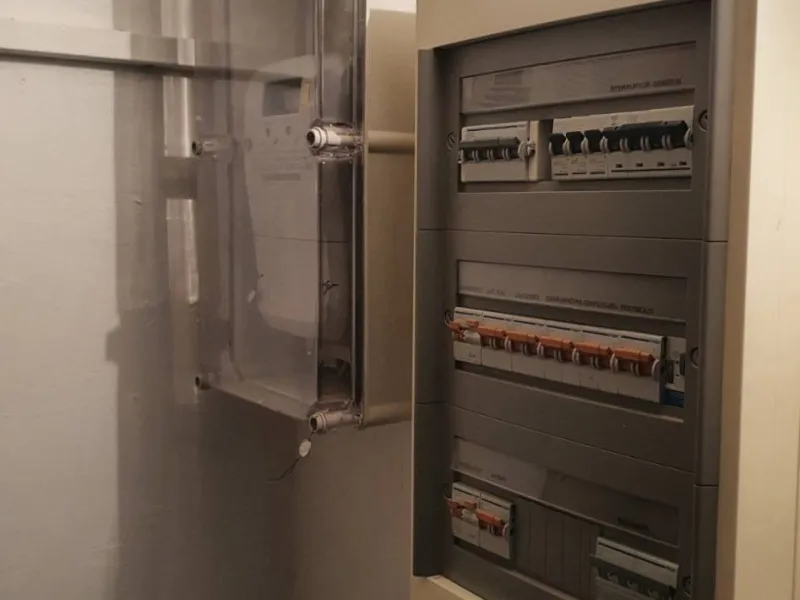 Mantenimiento de instalaciones eléctricas en el Prat de llobregat 